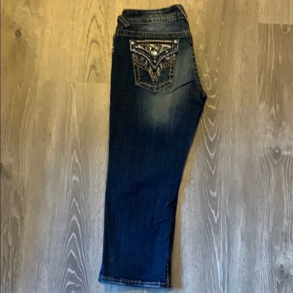Vigoss Capris Size 9/10